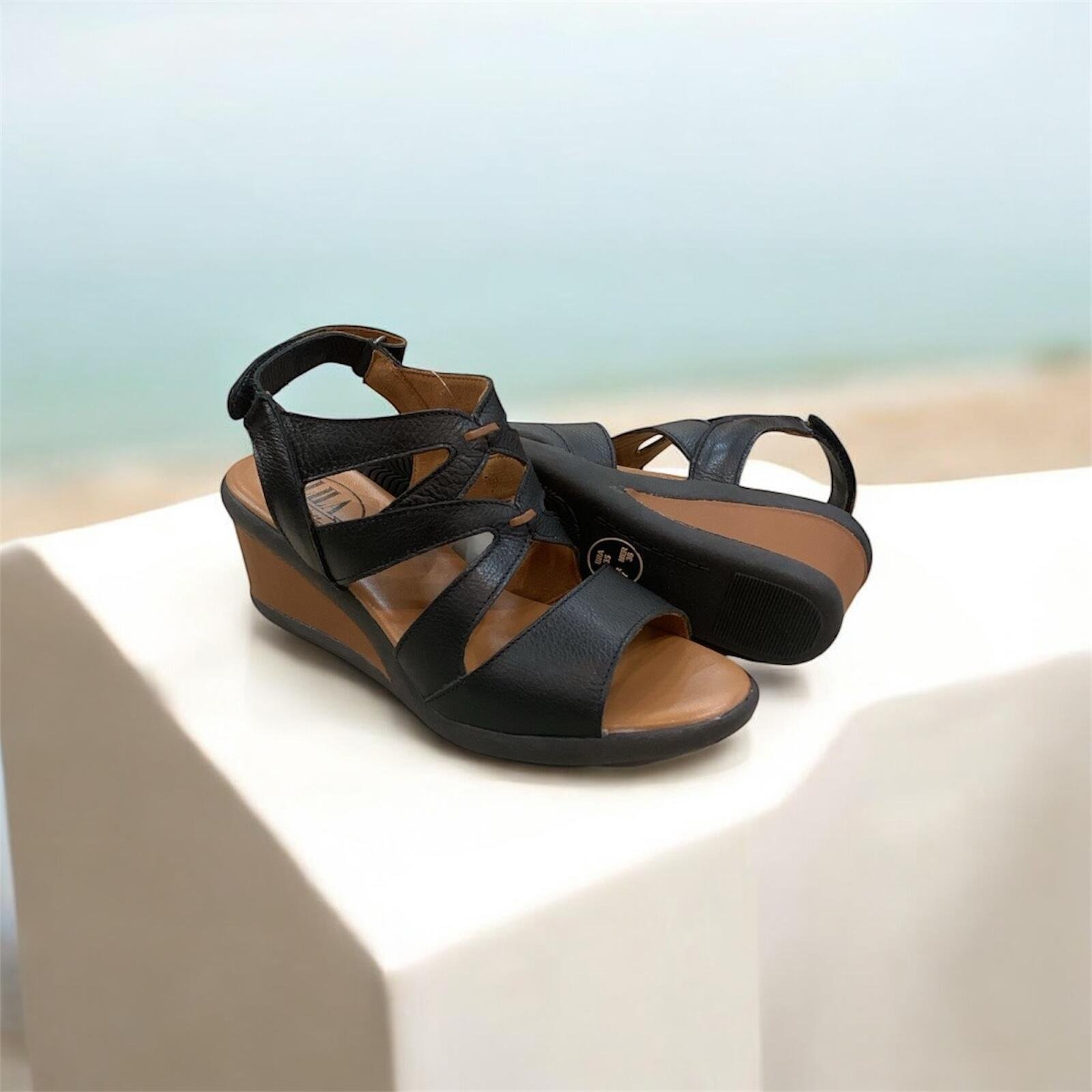 Sandália Feminina Balatore Anabela em Couro VN042 Preto 4