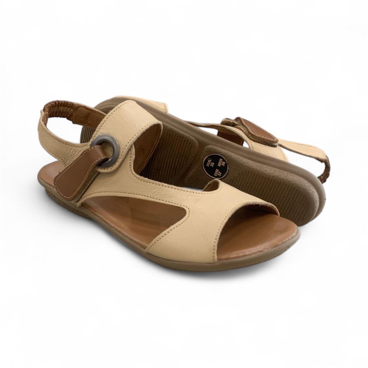 Sandália Feminina Flat Balatore em Couro BZ087 Bege 3