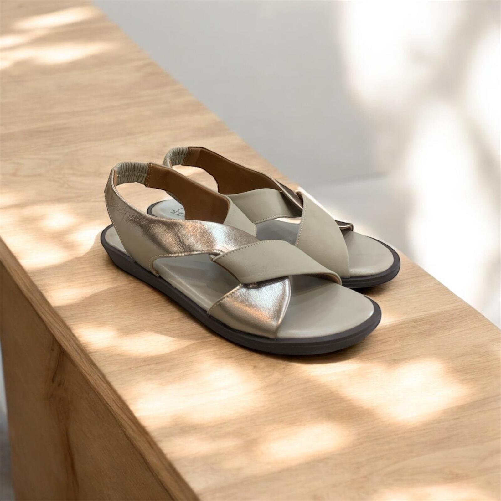Sandália Rasteira Feminina Balatore Caribe em Couro CA084 Prata Velho/Cinza 3