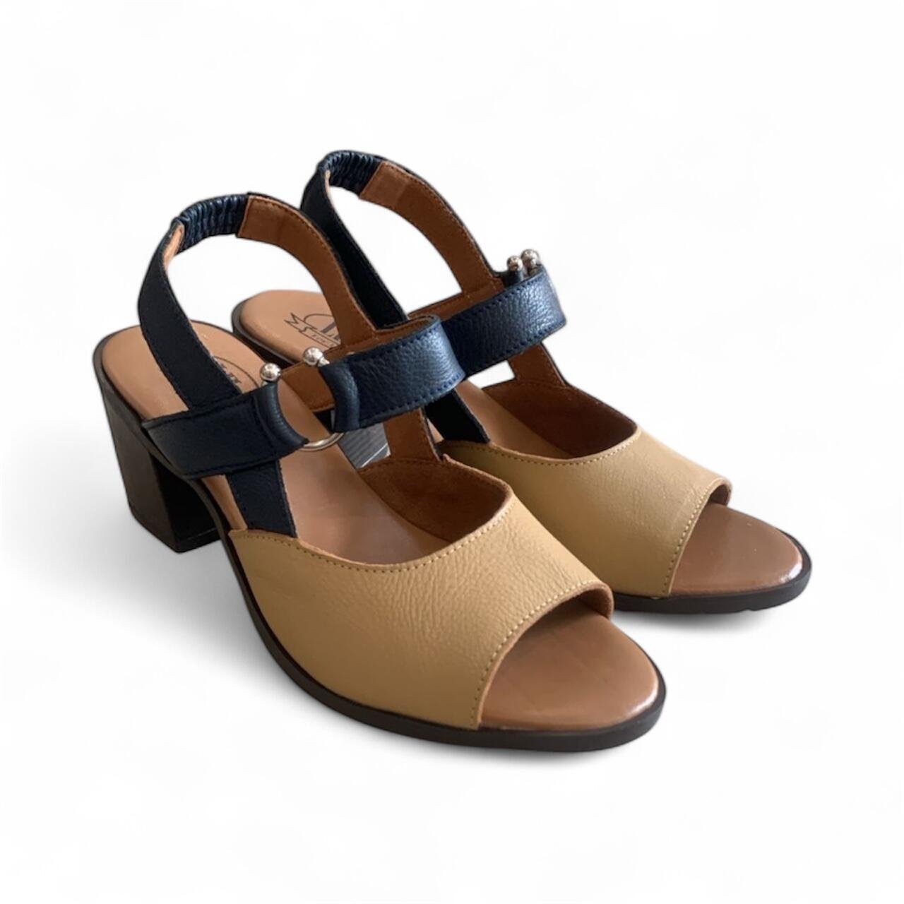 Sandália Feminina Balatore Paris em Couro LD156 Bege/Preto 2