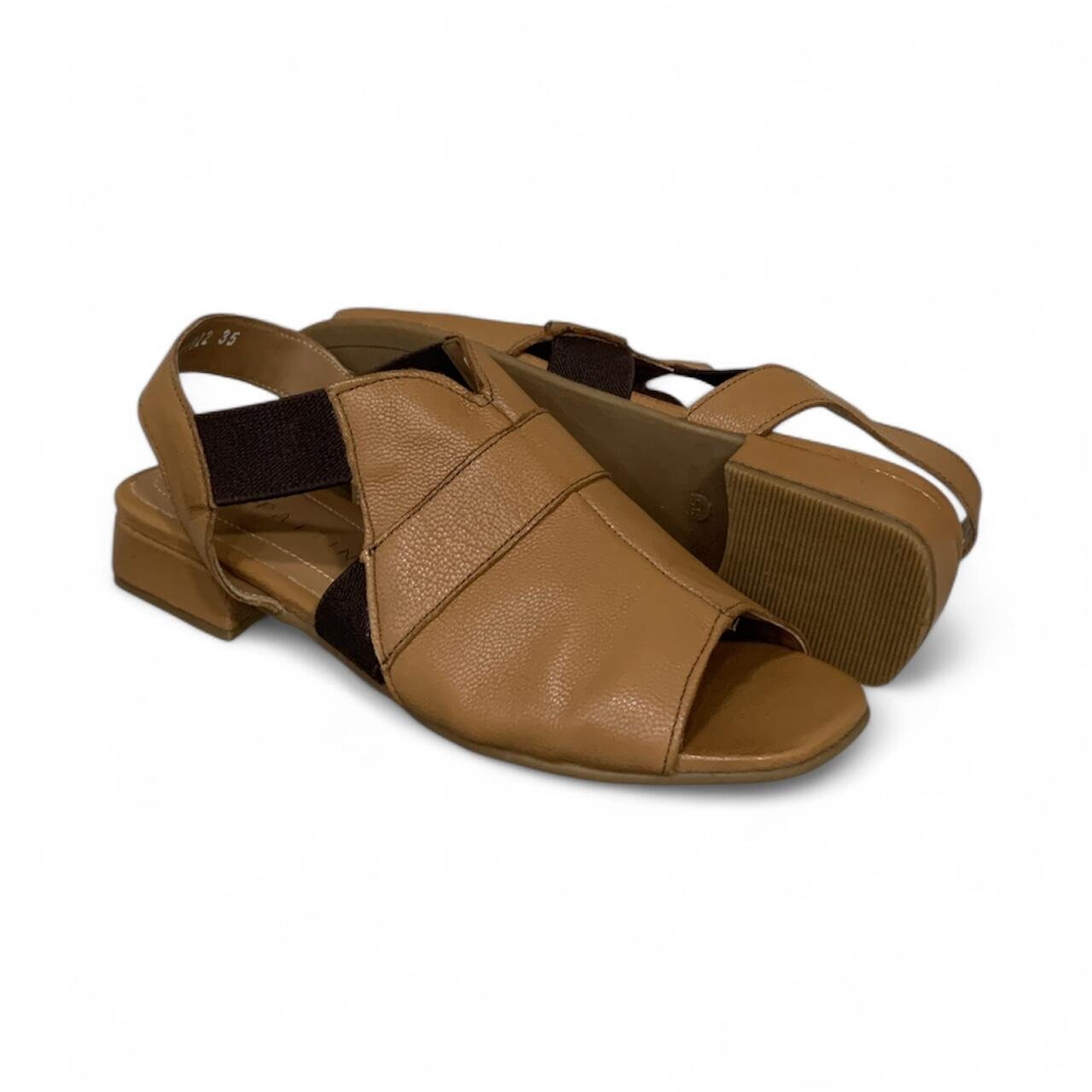 Sandália Feminina em Couro Salto Baixo 411022 Marrom 4