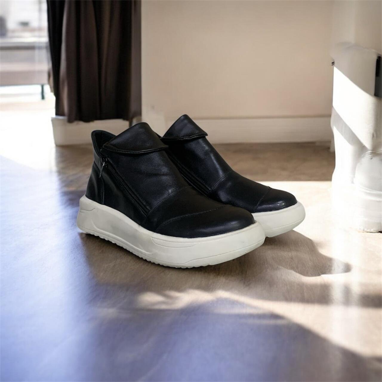 Tênis Bota Feminino Balatore em Couro Vittoria 005 Preto 3