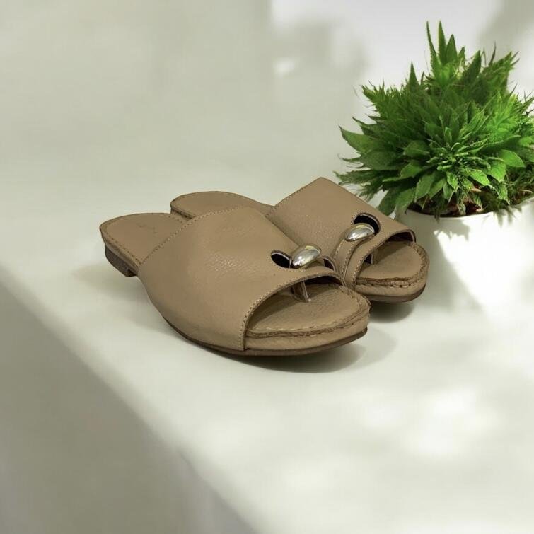 Sandália Feminina Rasteira Moscardini em Couro 347109 Bege 5