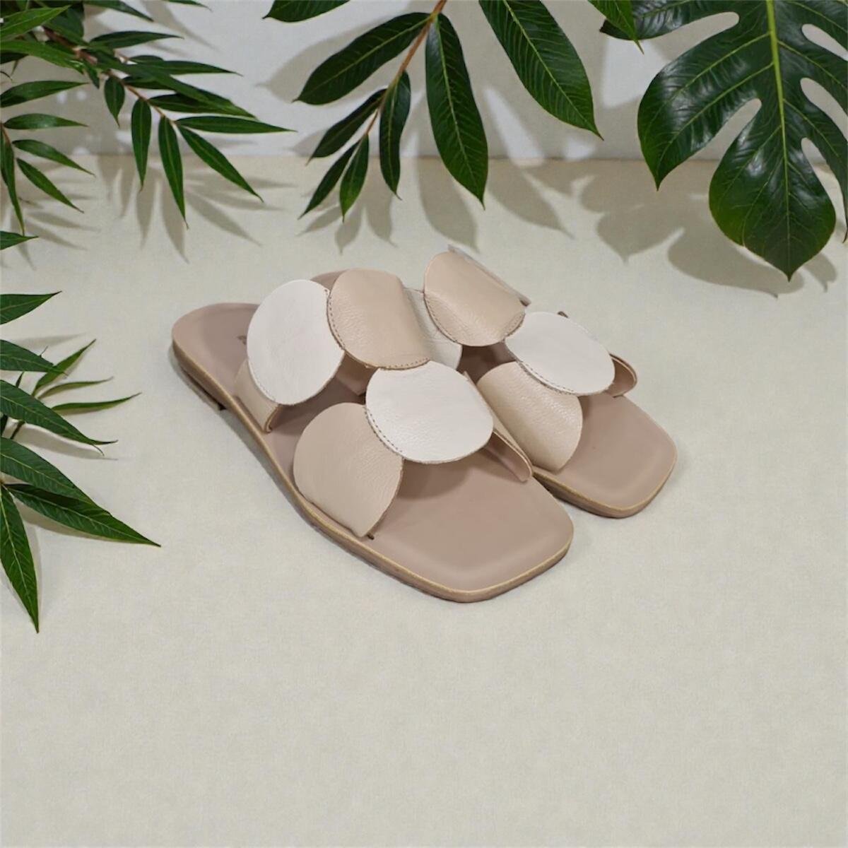 Rasteira Feminina Dinapoli em Couro Camel e Off 320044 Branco 4