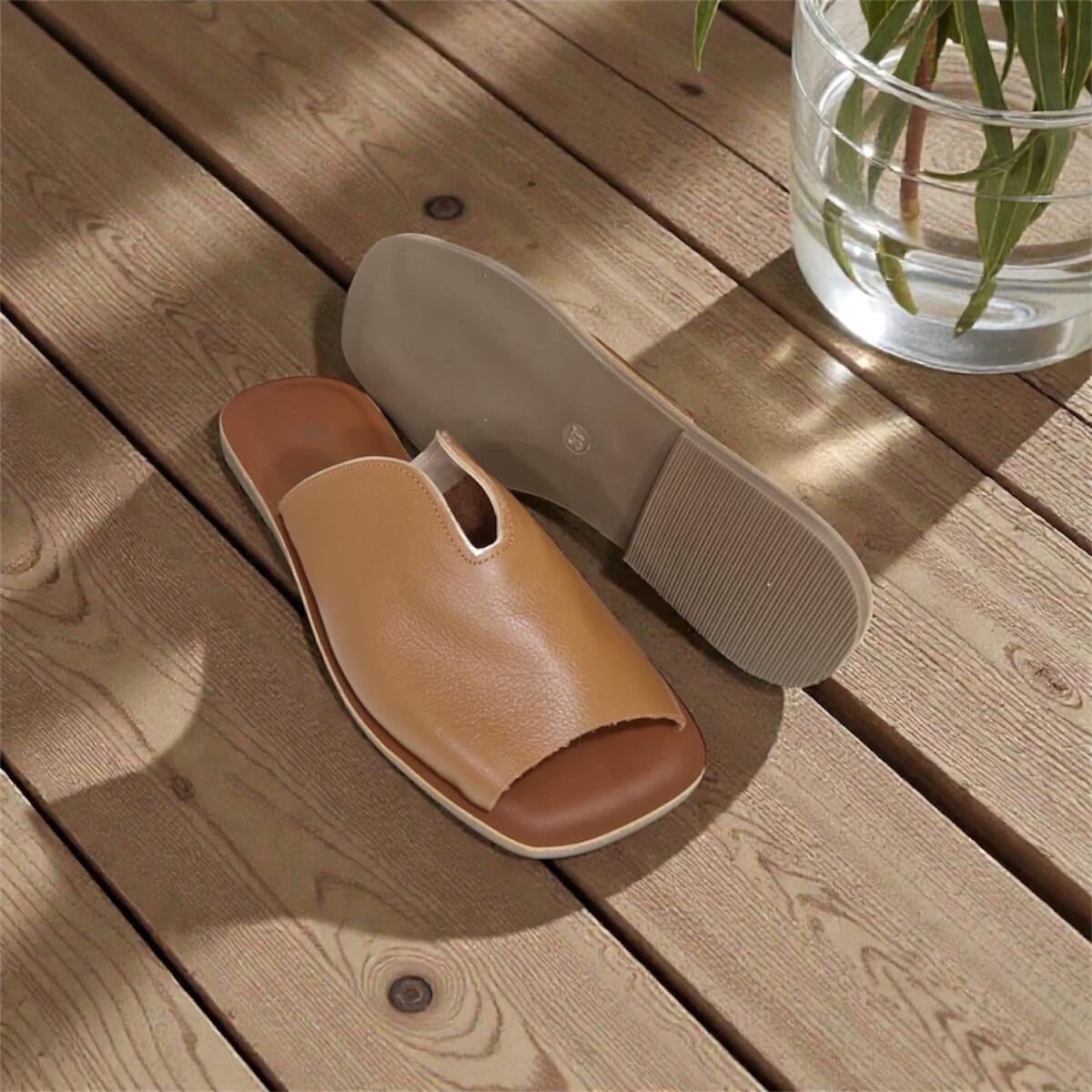 Sandália Feminina Dinapoli em Couro Rasteira Amêndoa 320054 Marrom 4