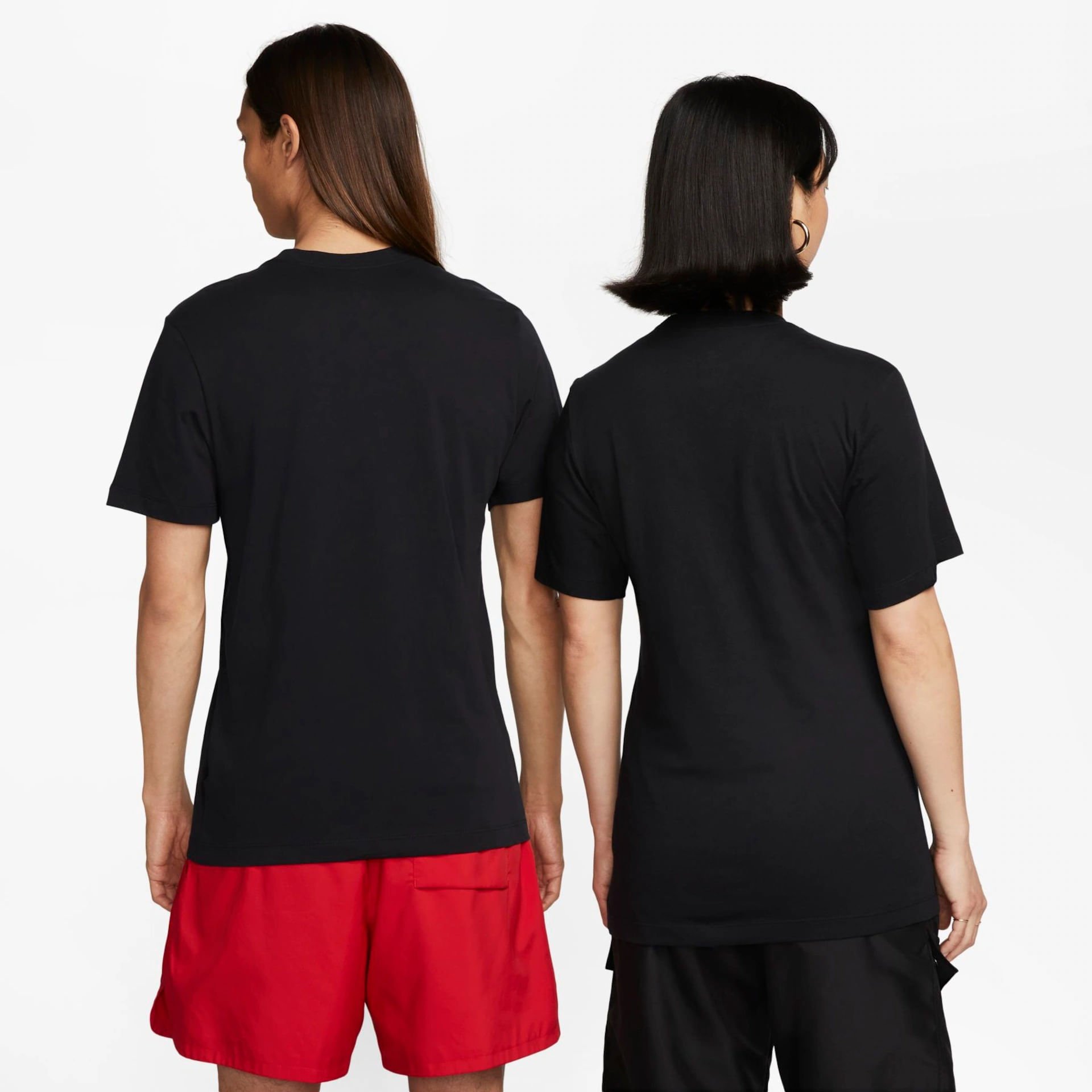 Camiseta Nike Sportswear Club Masculina Preto 2