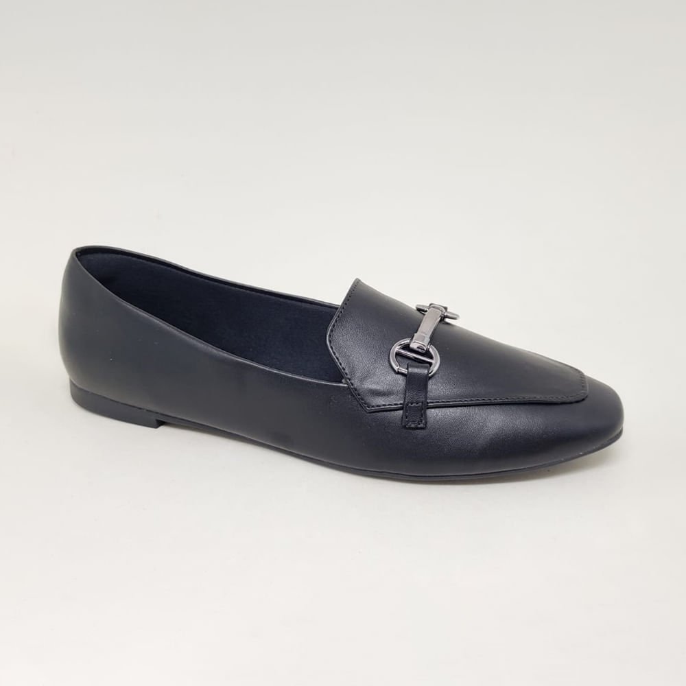 Mocassim com Fivela no Cabedal