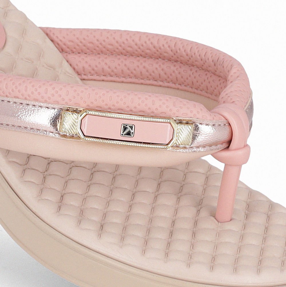 Chinelo Cecilia Anabela Bege 2