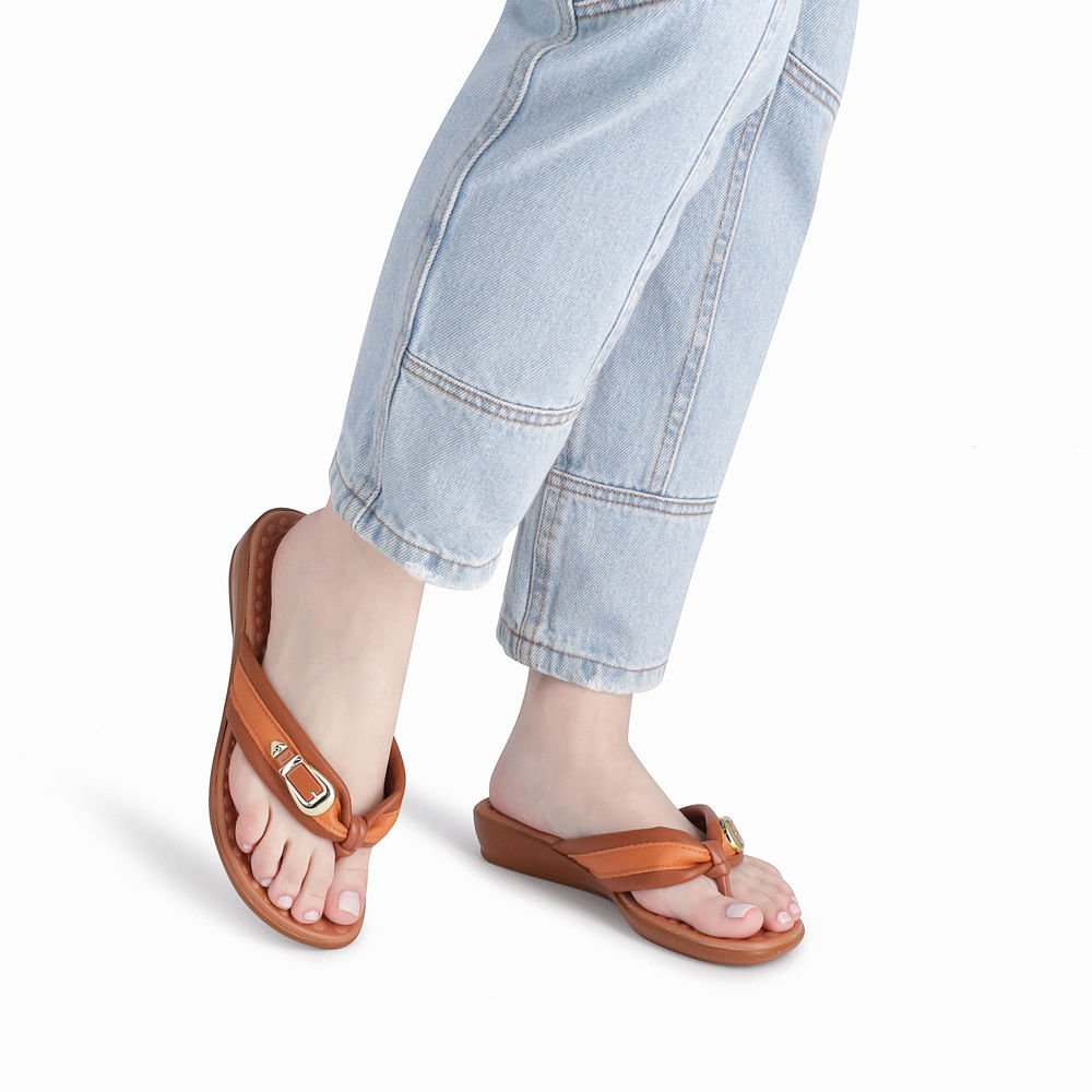 Chinelo Camila Anabela Baixo Marrom 7