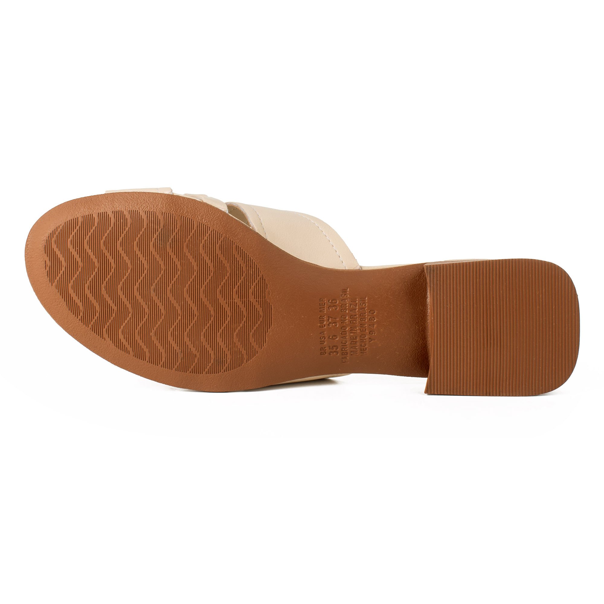 Tamanco Salto Baixo com Detalhe em Metal Bege 5