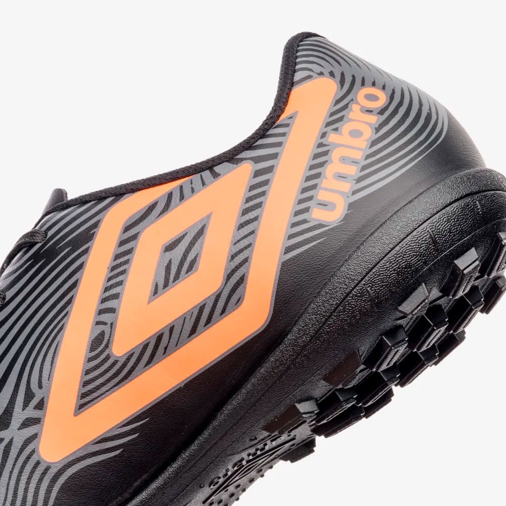 Chuteira Umbro Orbit Society Masculina Preto 7