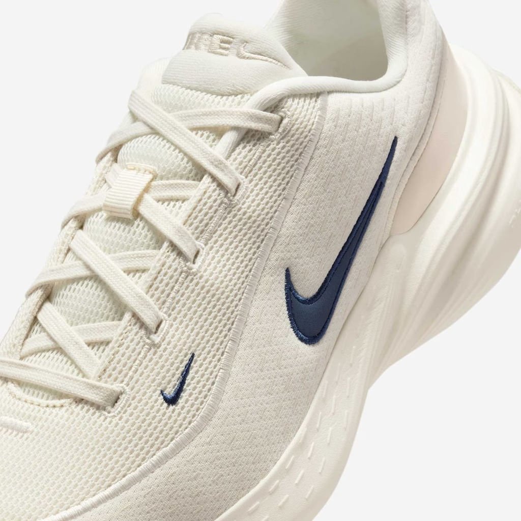 Tênis Nike Uplift SC Masculino Branco 5