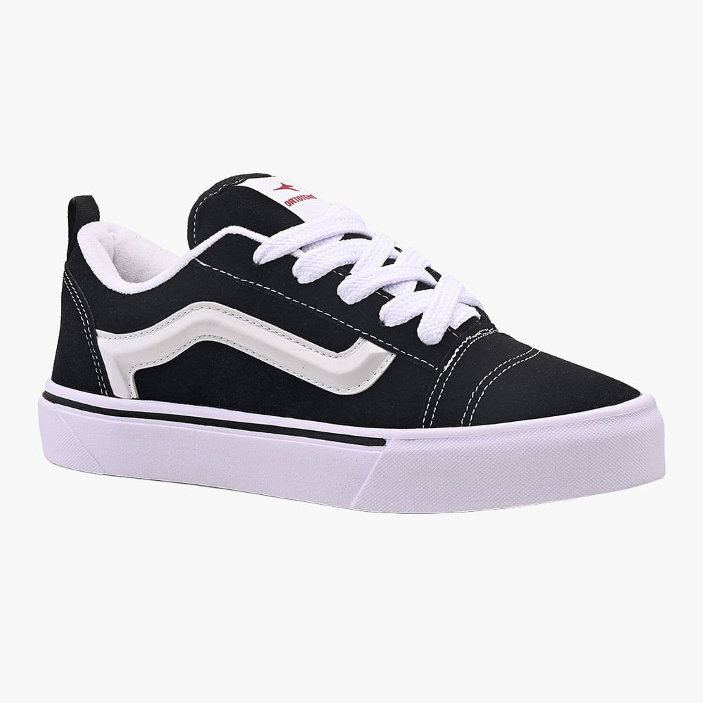 Tênis Casual com Recortes e Faixa Lateral