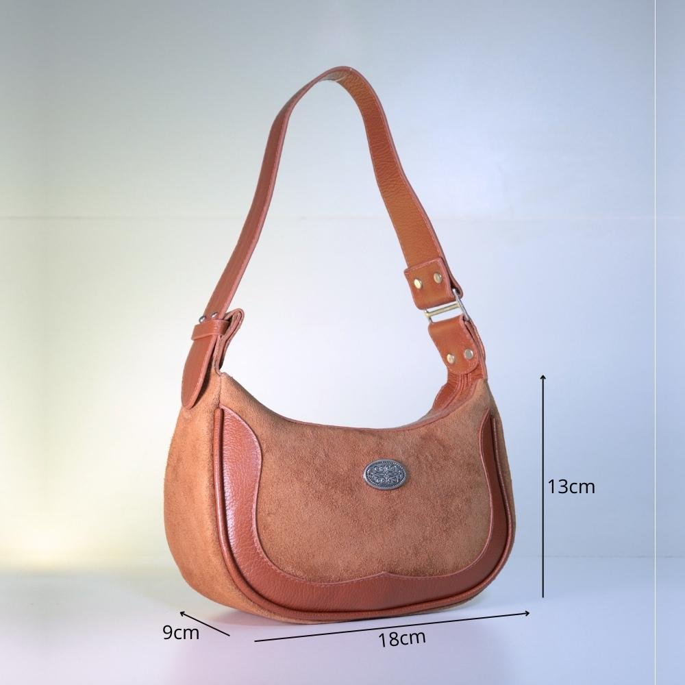 Bolsa de Ombro Feminina em Couro Camurça Caramelo 4