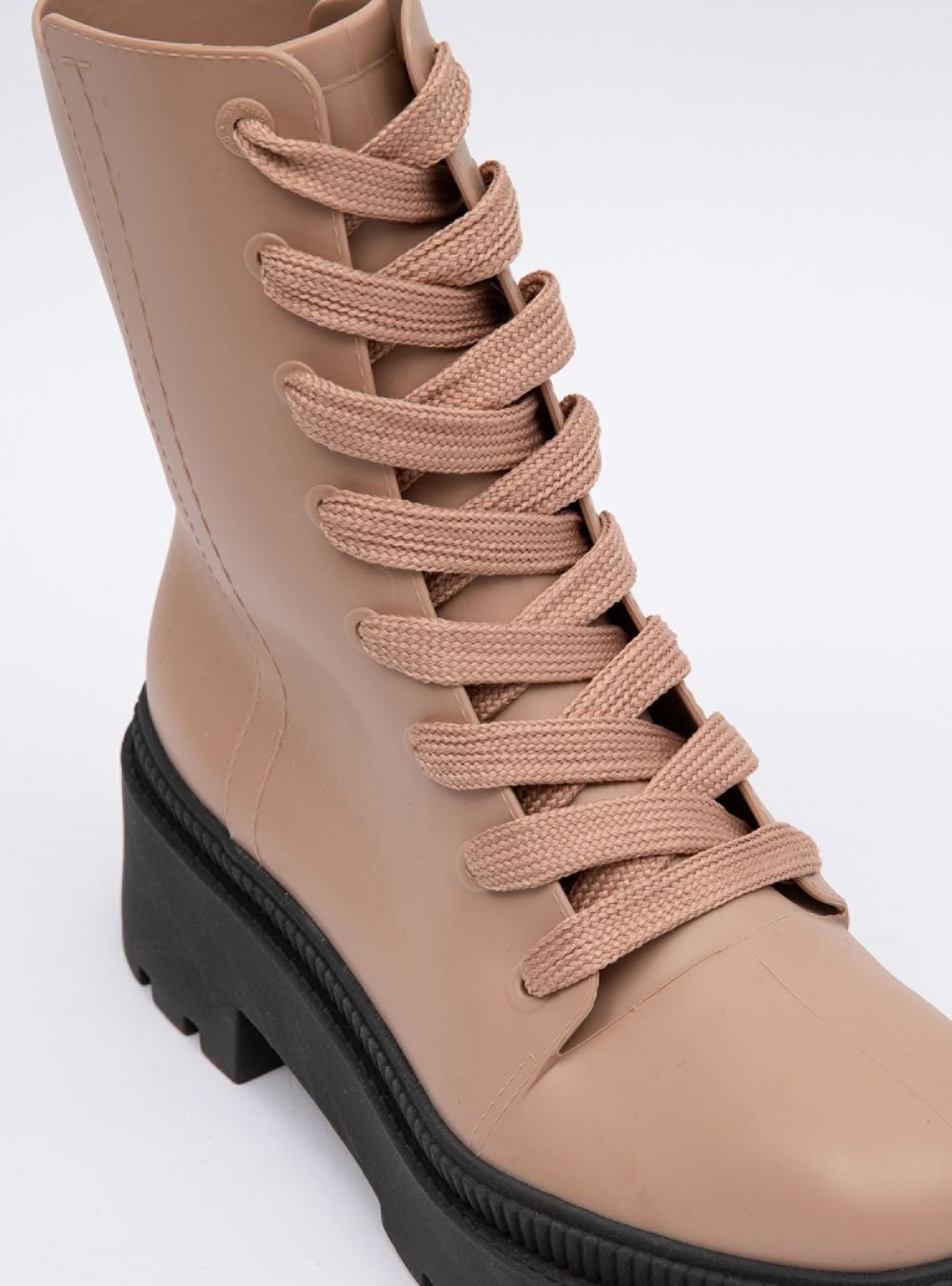 Bota Petite Jolie Dallas Mocca/Preto PJ7176 Bege 2