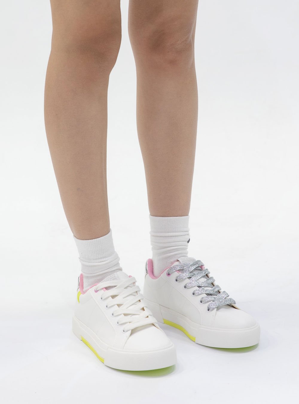 Tênis Petite Jolie Pump Branco/Sola Amarelo Neon PJ7535B Branco 6