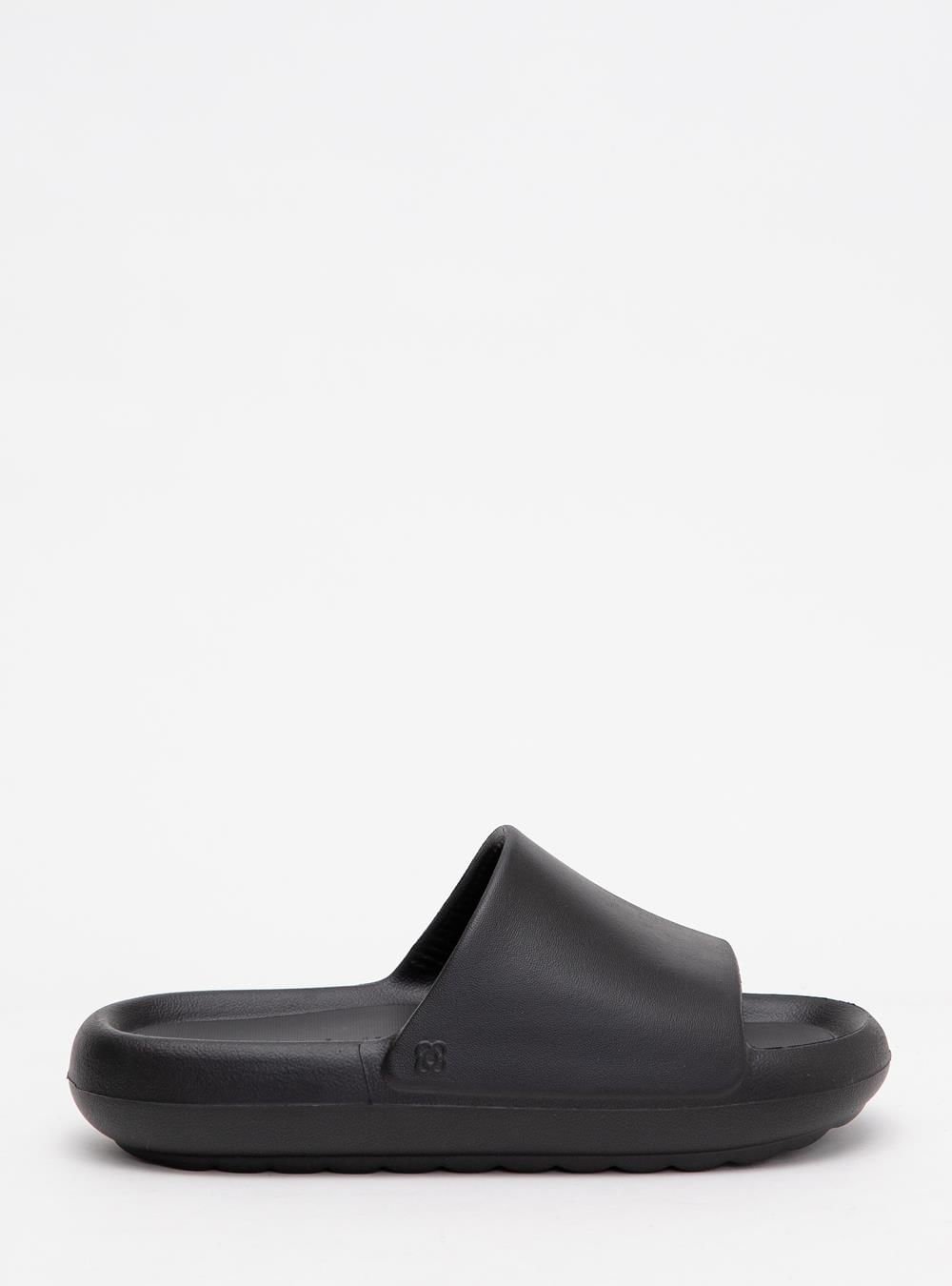 Chinelo Slide Petite Jolie Hug Preto PJ7639
