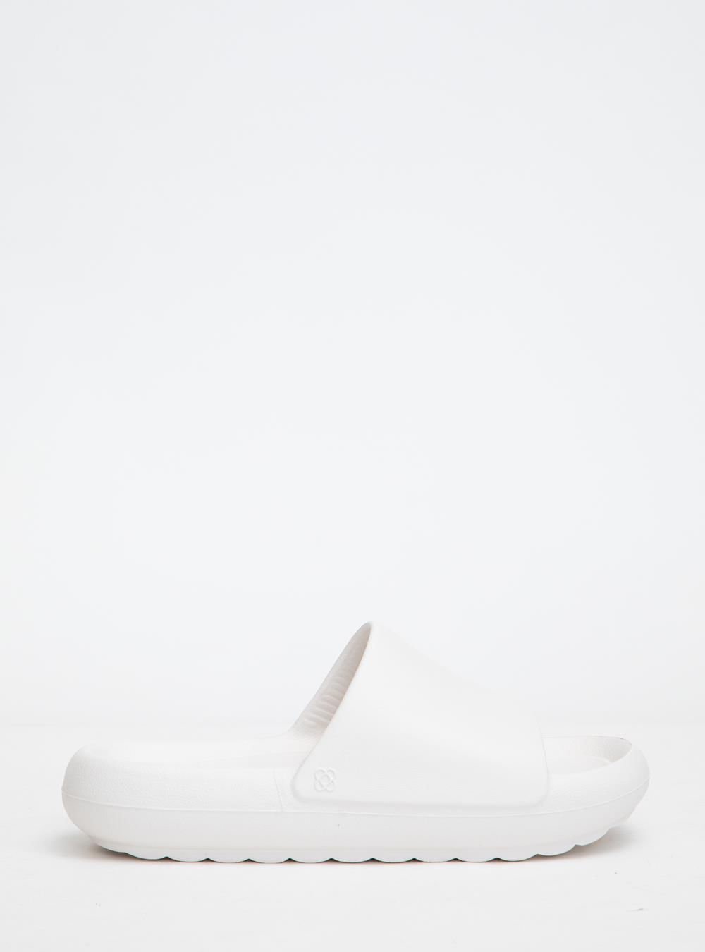 Chinelo Slide Petite Jolie Hug White PJ7639