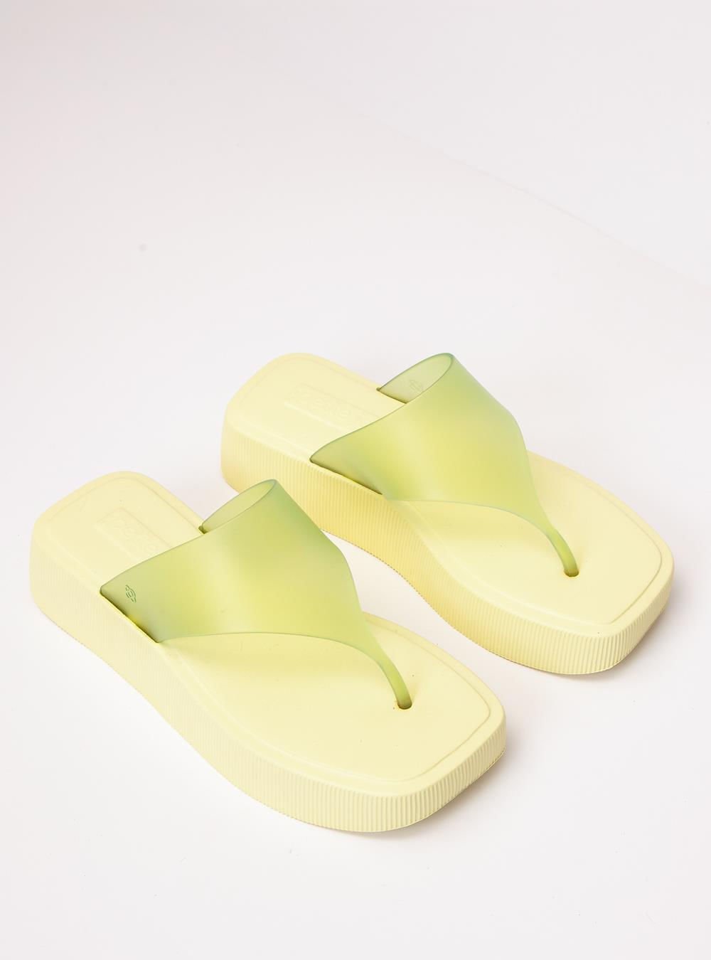 Chinelo Petite Jolie Key Limão Translúcido PJ7674 Verde 2