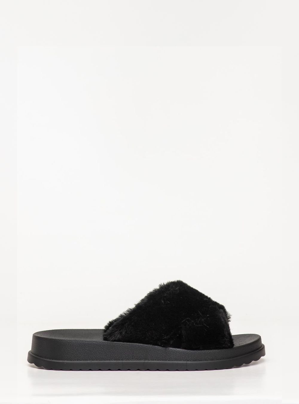 Chinelo Petite Jolie Smash Fur Preto PJ7709