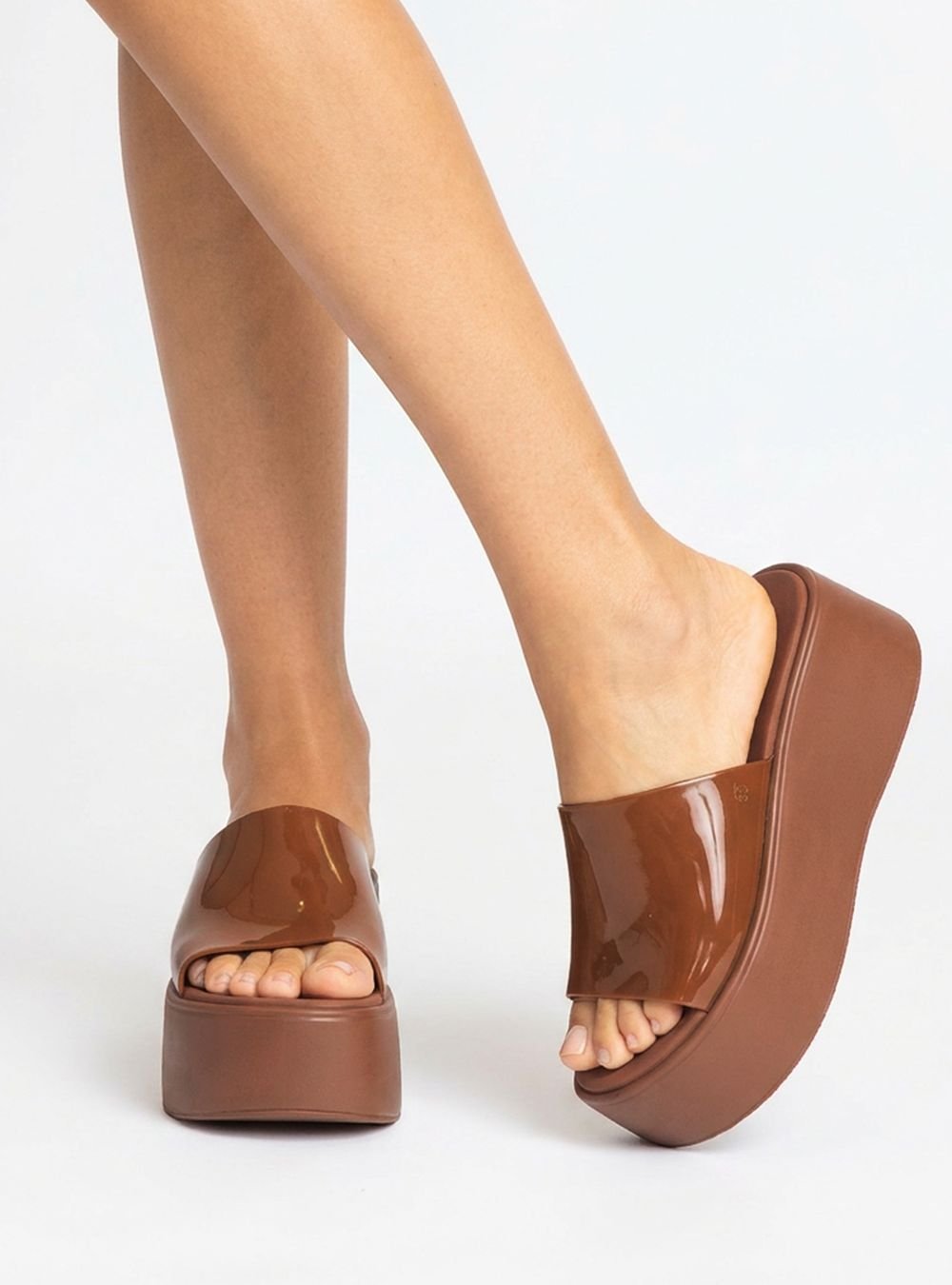 Tamanco Petite Jolie Squad Chocolate PJ7710 Chocolate 2