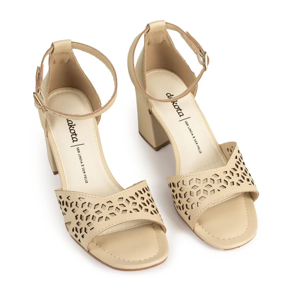 Sandália Dakota de Salto Bloco Feminina Y9792 Bege 6