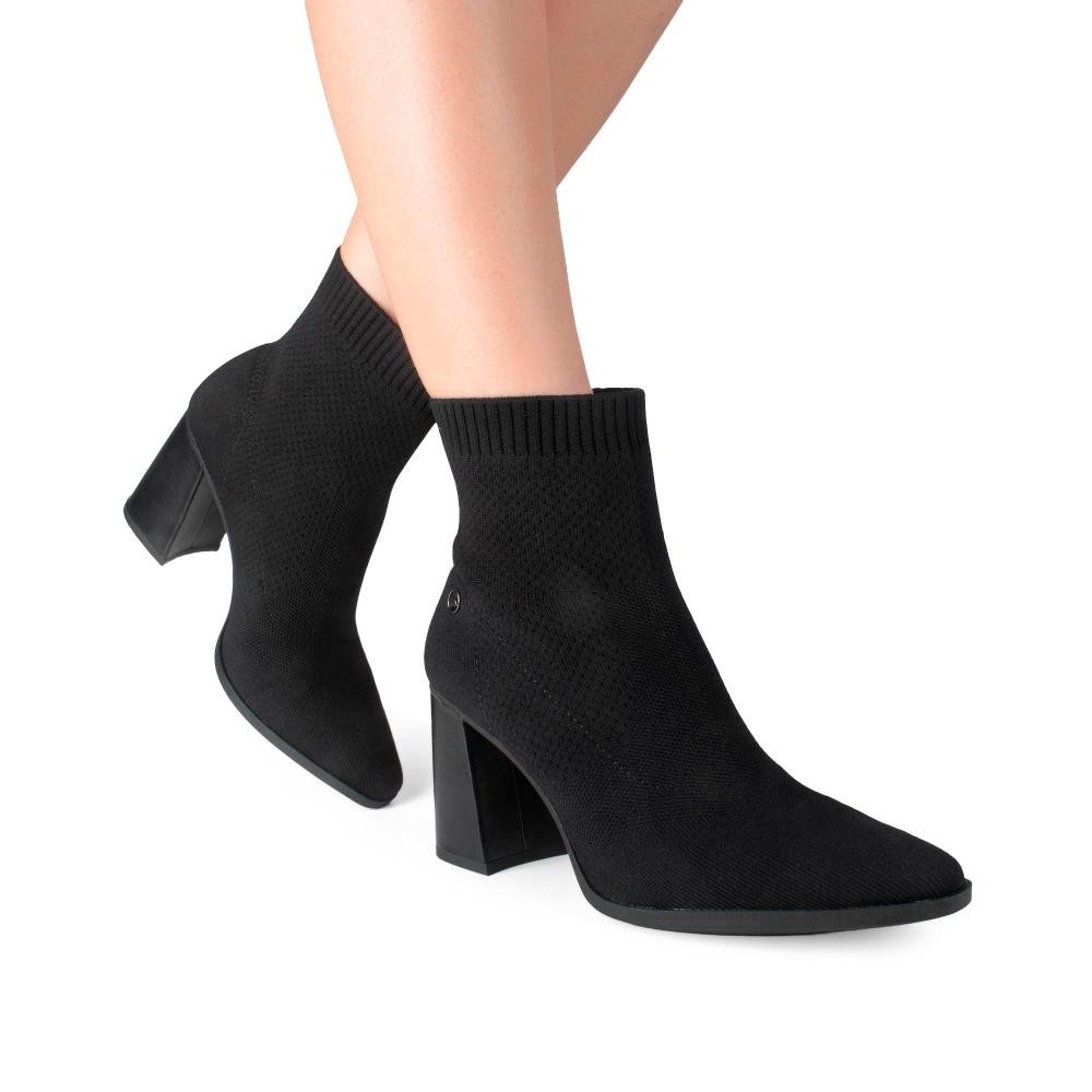 Bota Dakota de Cano Curto Feminina D2471 Preto 2