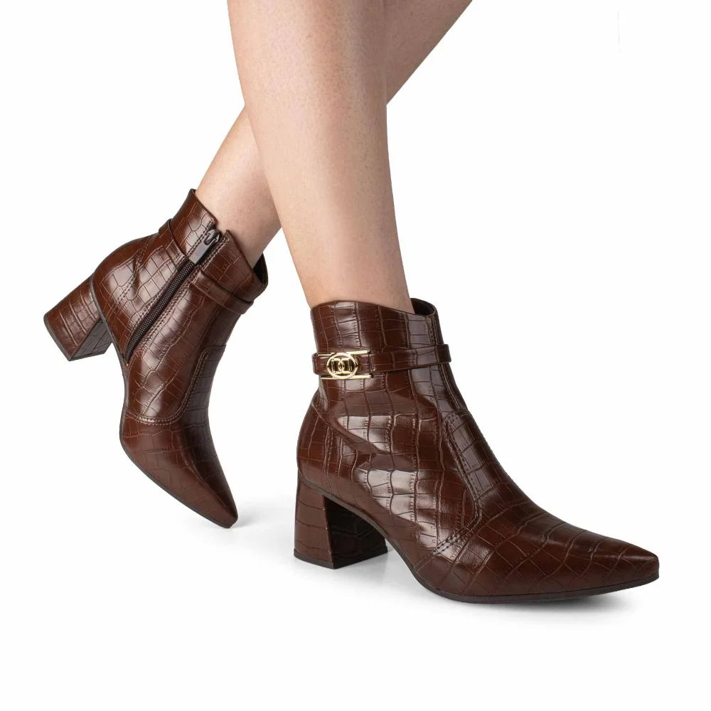 Bota Dakota de Cano Curto Feminina D2751 Marrom 3