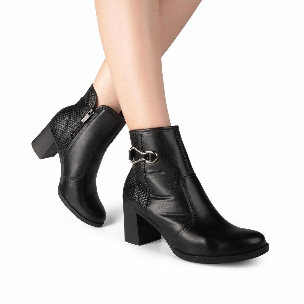 Bota Dakota de Cano Curto Feminina D2193 Preto 2