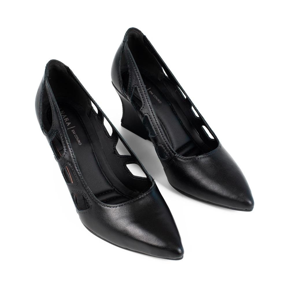Sapato Tanara Em Couro Anabela Feminino T9513 Preto 5
