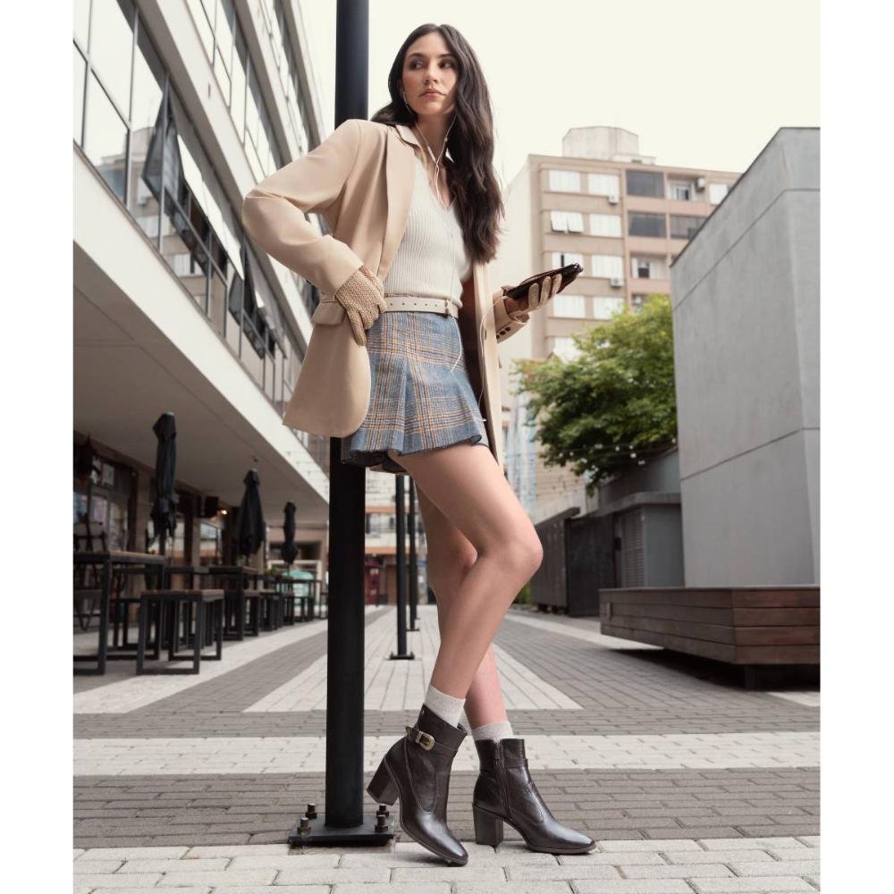 Bota Dakota de Cano Curto Feminina D2541 Café 2