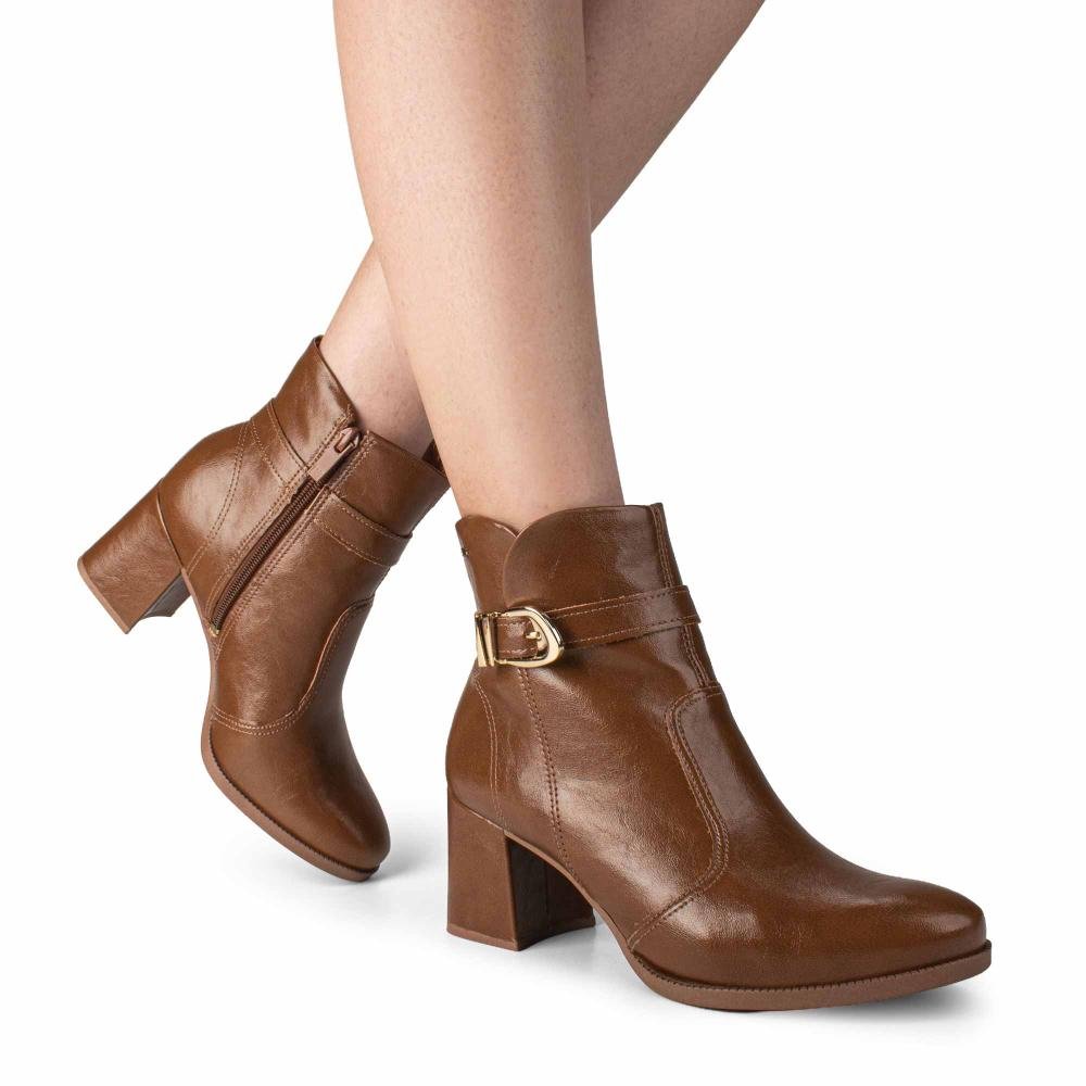 Bota Dakota de Cano Curto Feminina D2704 Marrom 2