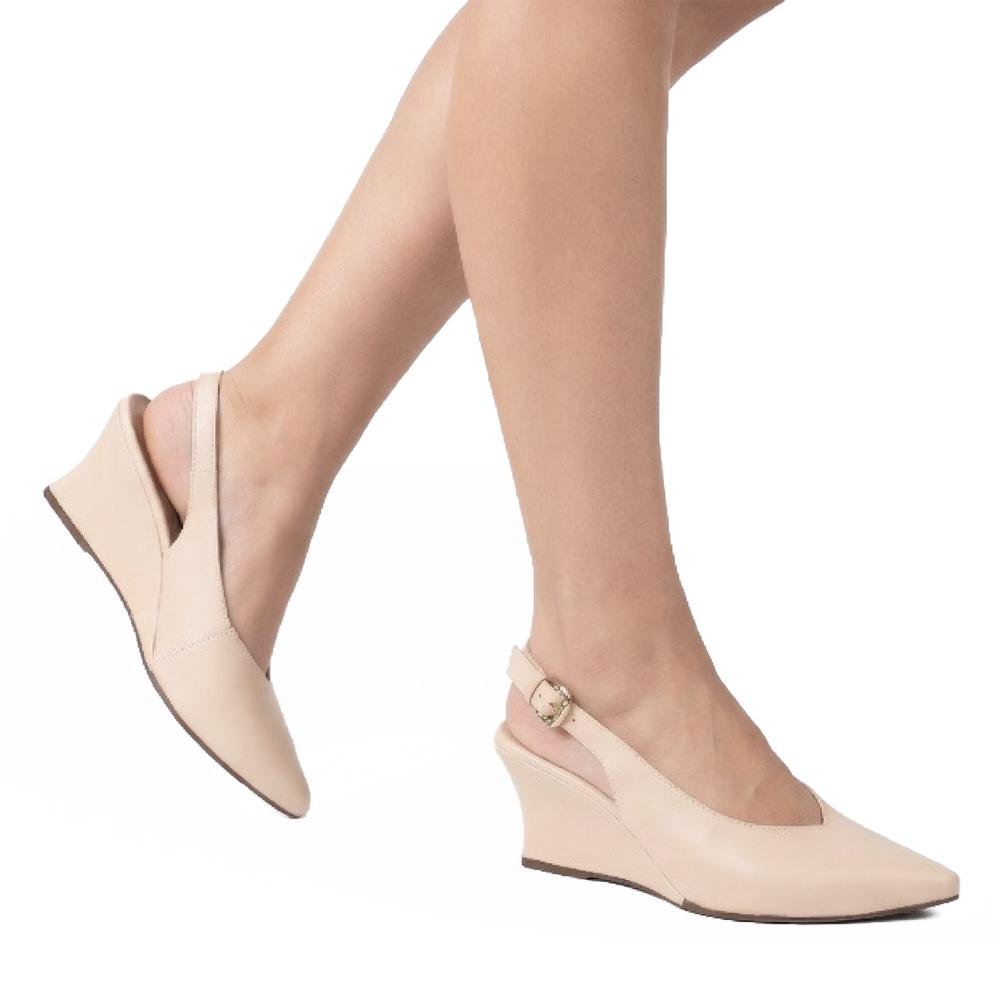 Sapato Tanara Em Couro Anabela Feminino T9514 Bege 2