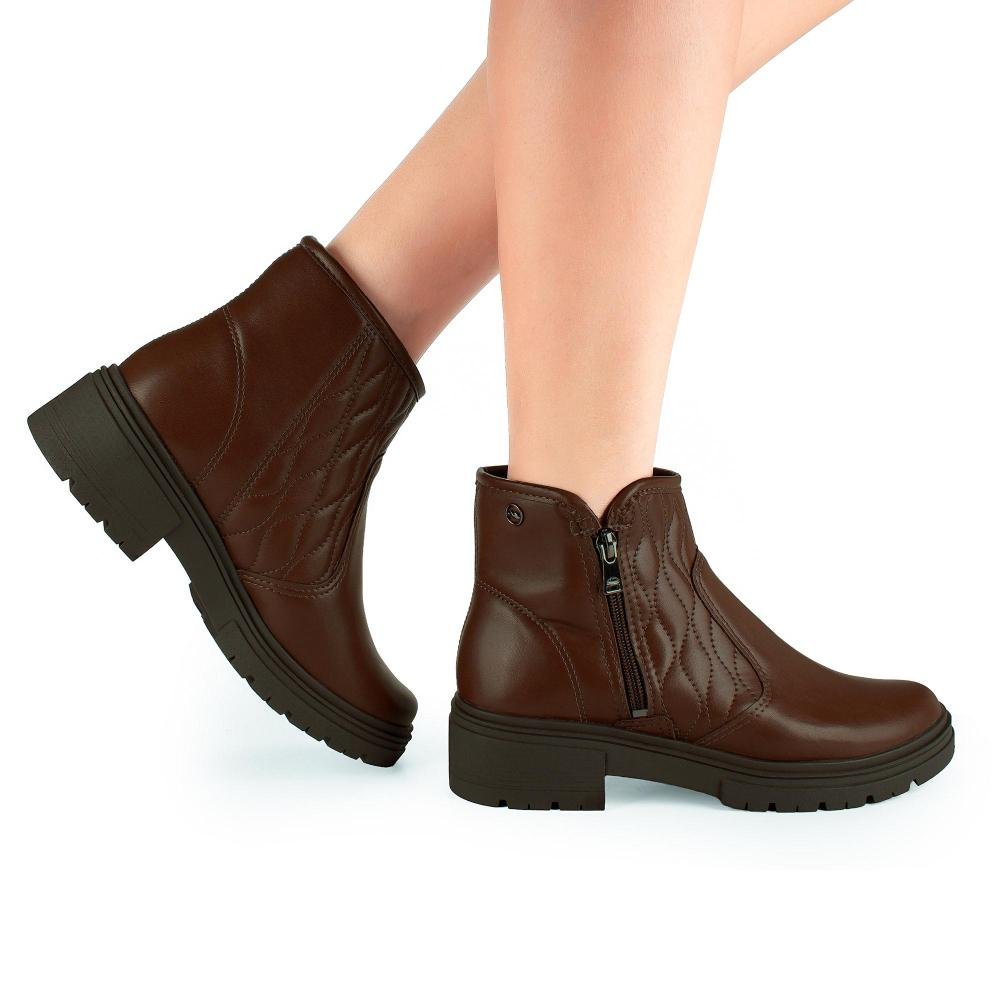 Bota Dakota de Cano Curto Feminina D2731 Marrom 2