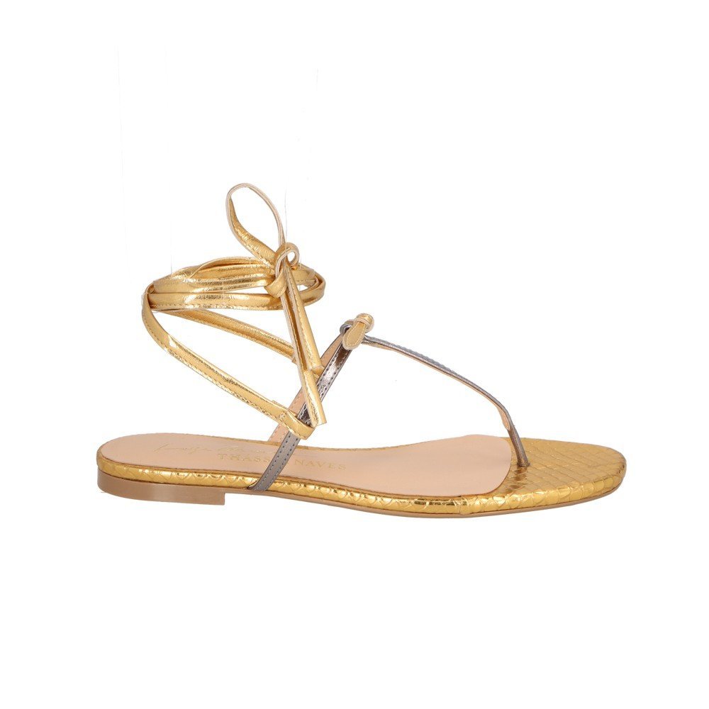 Rasteira Thássia Naves Luiza Barcelos 11600295