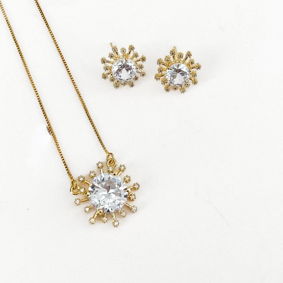 Conjunto Colar e Brincos Sol Banhado a Ouro 18k - Colorida Dourado 2