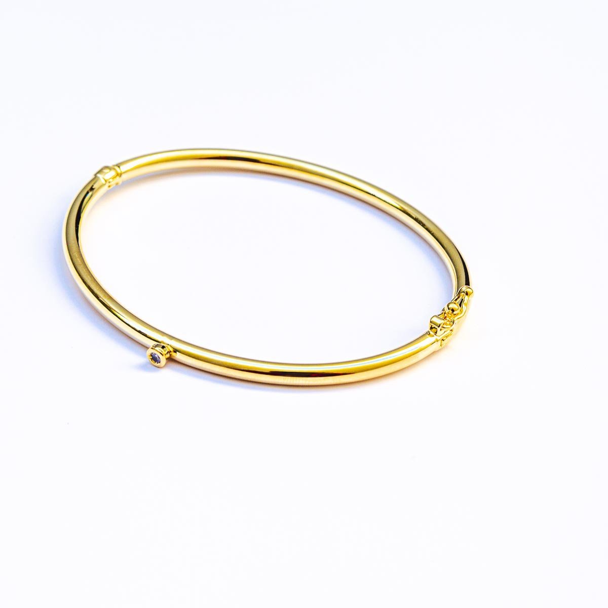 Bracelete Liso com Ponto de Luz Banhado a Ouro 18k Dourado 1