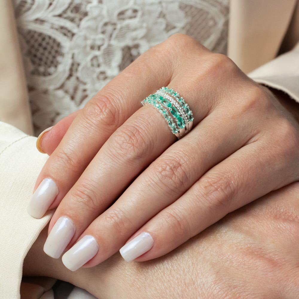 Anel Elegante Cravejado com Zirconias Verde Claras Prata 925 Prata/Verde 3