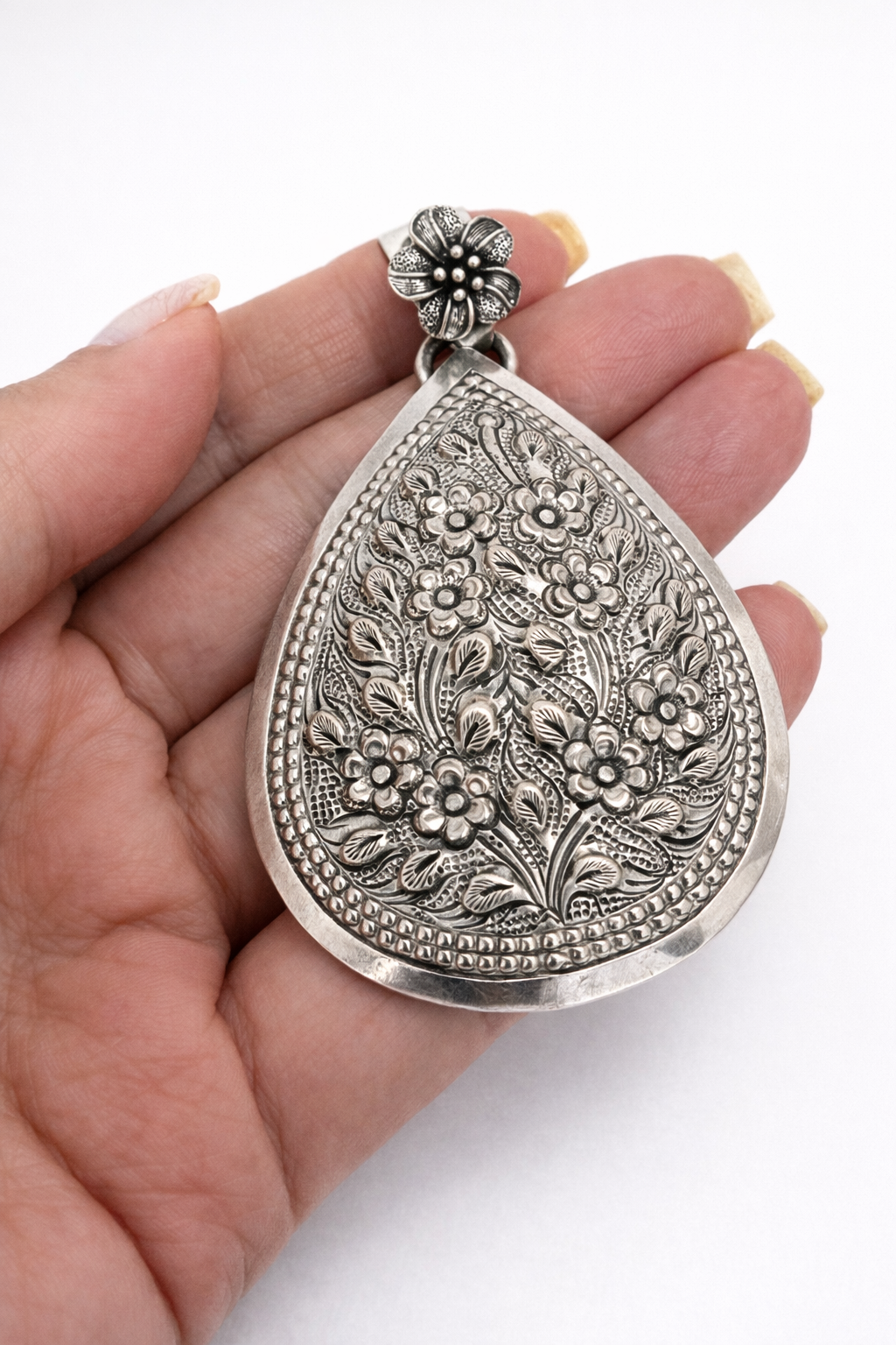 Pingente Mandala Gota Floral Prata de Bali 925 Prata 2