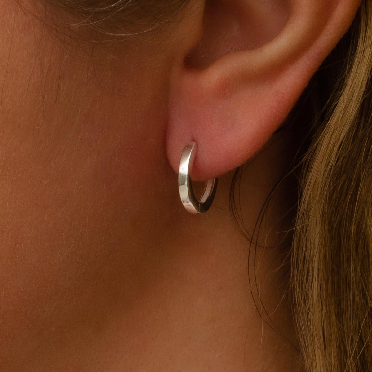 Brinco Argola Click Lisa em Prata 925 Unissex Prata 2