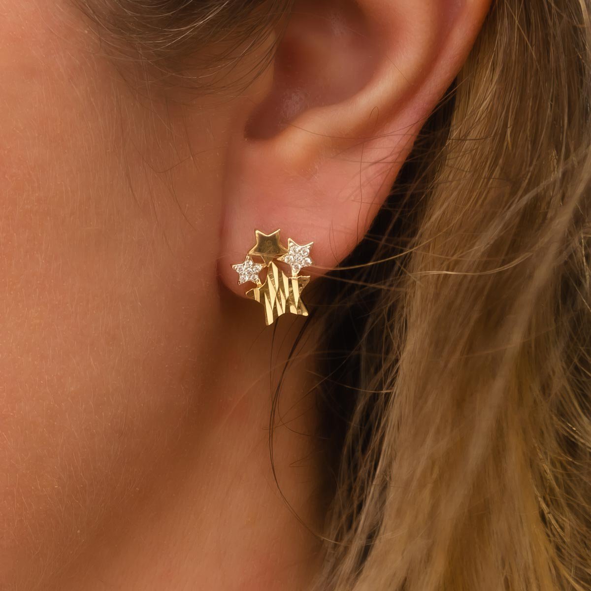 Brinco com Estrelas e detalhe em Zircônia Folheado a Ouro 18k Dourado 2