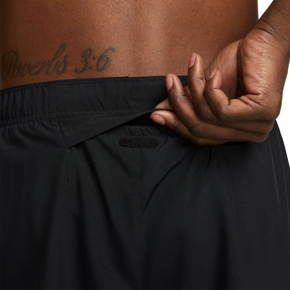 Shorts Nike Dri Fit Challenger 5BF Masculino DV9363-010 Preto 4