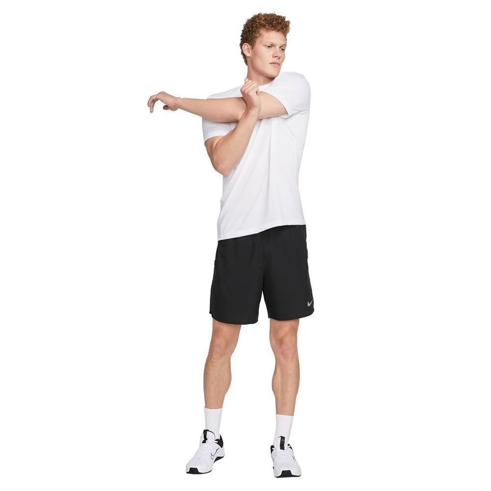 Bermuda Nike Dri-Fit Challenger Masculina DV9344-010 Preto 7