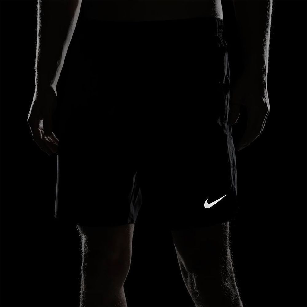 Bermuda Nike Dri-Fit Challenger Masculina DV9344-010 Preto 8