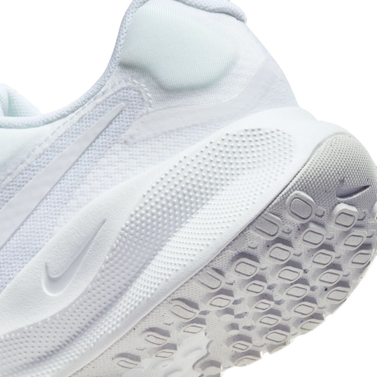 Tênis Nike Revolution 7 Feminino FB2207-100 Branco 8