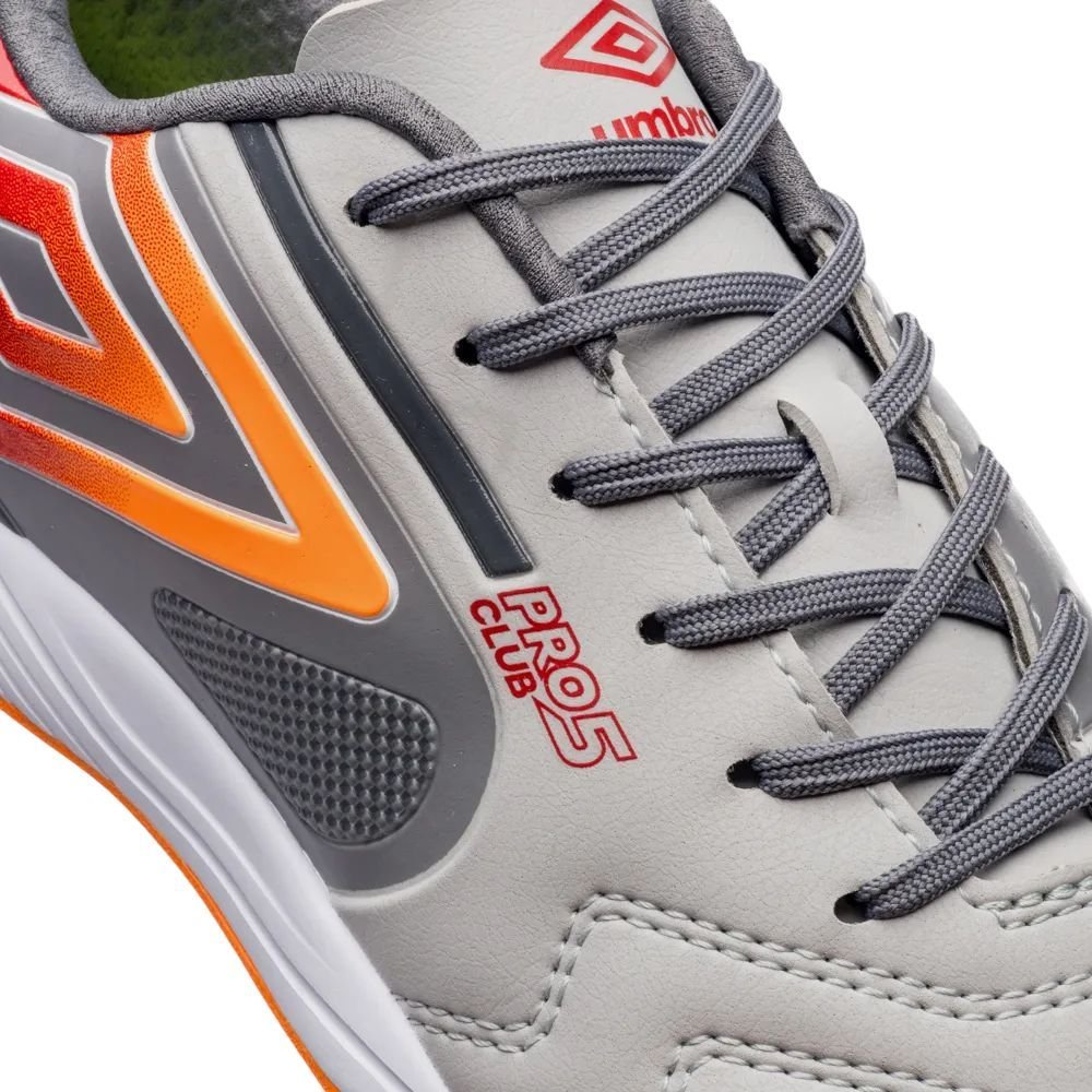 Chuteira Umbro Futsal Pro 5 Bump Club Masculina U01FB042-886 Cinza/Laranja 8