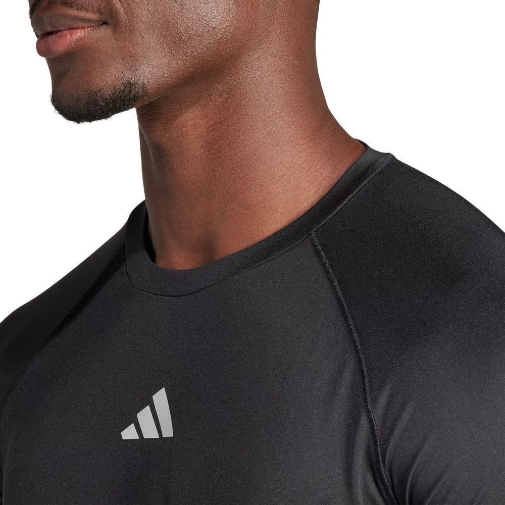Camiseta Adidas M/C Treino Gym Masculina IP2310 Preto/Branco 6