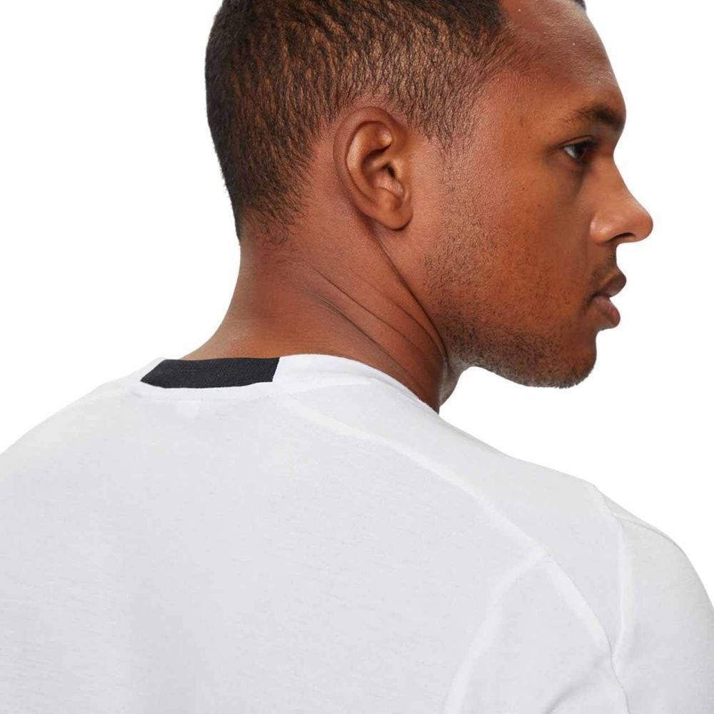 Camiseta Adidas M/C Designed4Training Masculino IS3808 Branco 5