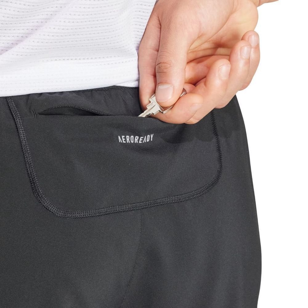Shorts Adidas Own The Run Base 7 Masculina IY0704 Preto 5