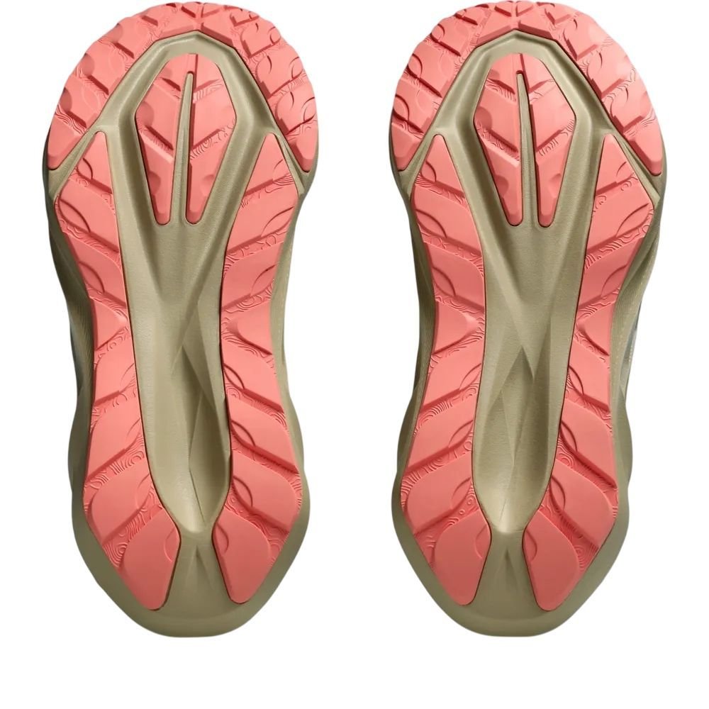 Tênis Asics Novablast 5 Tr Nature Bathi Fem 1012B809-700 Bege/Coral 7